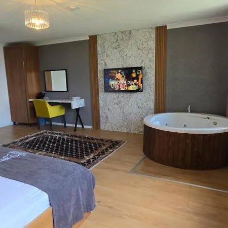 Bungaport Luxury Bungalows&suits *