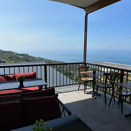 Bungaport Luxury Bungalows&suits 里泽