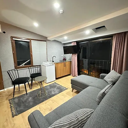 Bungaport Luxury Bungalows&suits 酒店 里泽