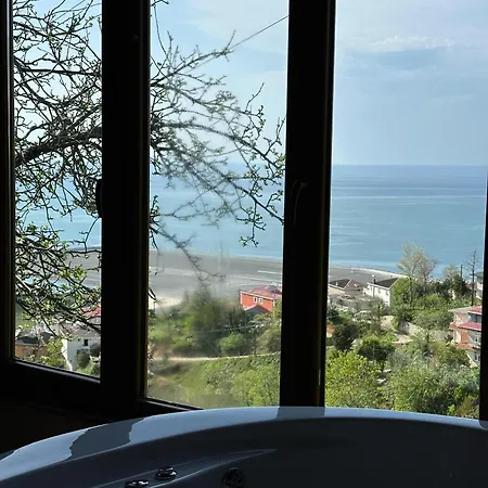 Bungaport Luxury Bungalows&suits Hotel *